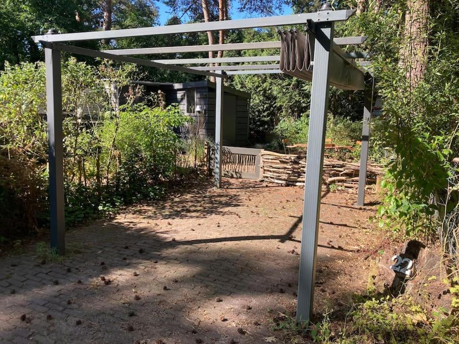 Sfeervol Chalet In Het Bos Nunspeet Ngoại thất bức ảnh