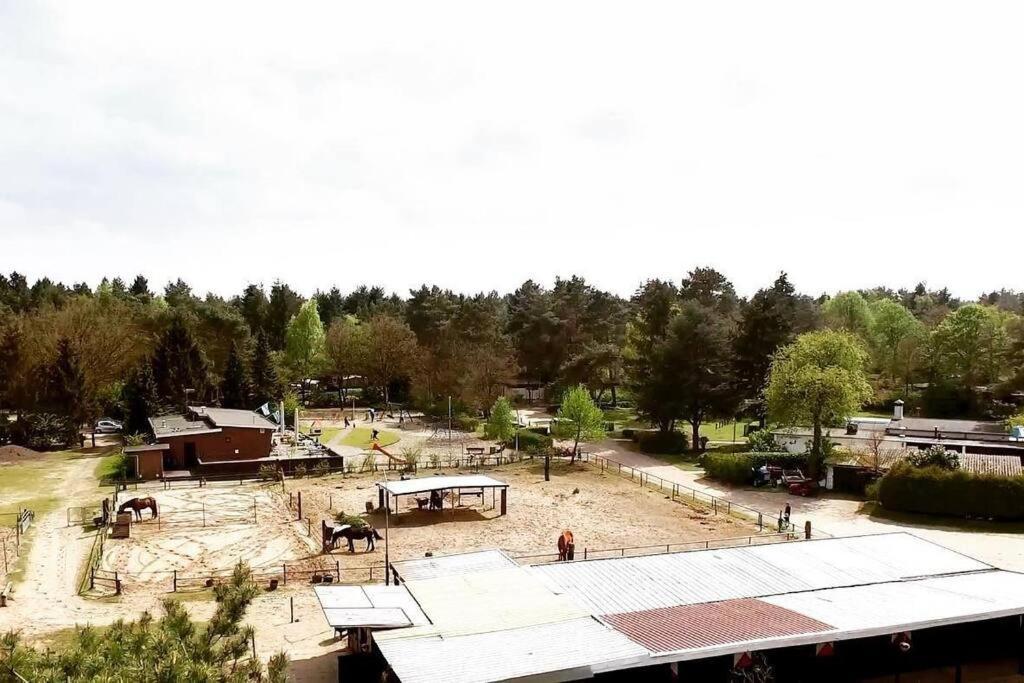 Sfeervol Chalet In Het Bos Nunspeet Ngoại thất bức ảnh
